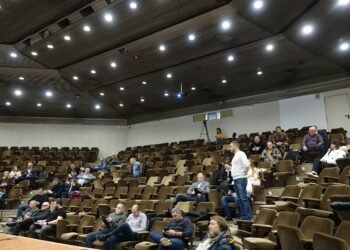 Черноморският младежки център във Варна на ръба на срока