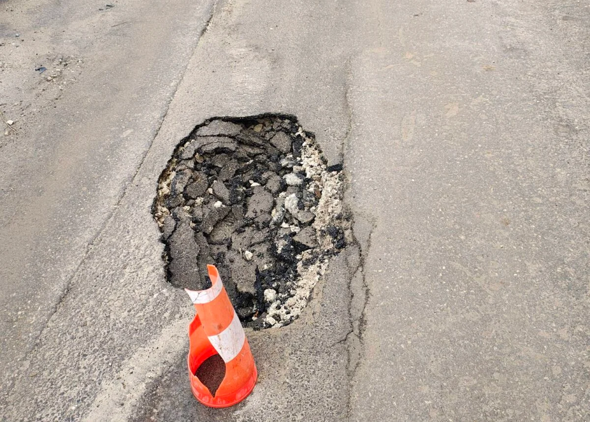 Жители на квартал „Траката“ във Варна подготвят протест заради разрушена пътна инфраструктура