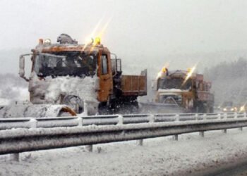 Поради усложнена зимна обстановка се ограничава движението по път I-1 Видин – Монтана – Враца