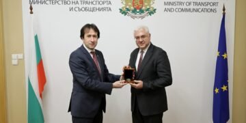 Съвместни действия за облекчаване на трафика на българо-турската граница обсъдиха министри и посланика на Турция у нас