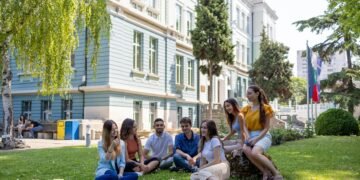 Общ конкурсен изпит по математика във формат ДЗИ по математика в Икономически университет – Варна 