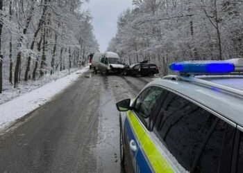 Тежка катастрофа край Старо Оряхово: двама загинали, трети е откаран в болница