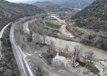 Три големи моста и два тунела ще има на обходния път на Кресна