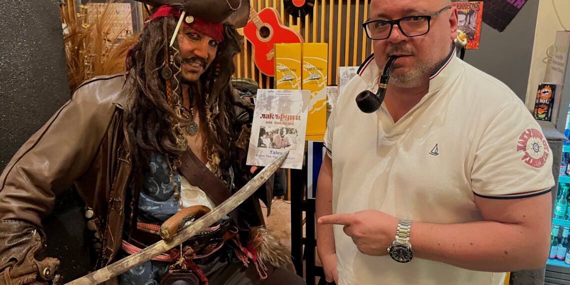 Премиерата на книгата „Лакърдии от кокпита“ събра на едно място десетки приятели на морето 