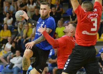 Хандбалният „Шумен 61” с две победи за два дни, но с цената на травми