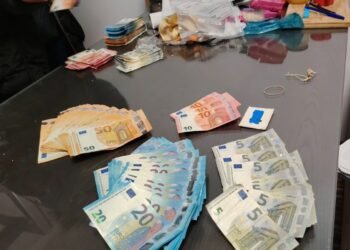 Задържаха непоправим дилър от Варна с много дози наркотик и 20 000 евро