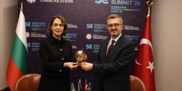 Нейнски и Дуран обсъдиха стратегическата комуникация и хибридните заплахи