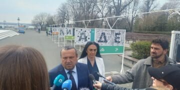 Министър Адемов: Българските граждани да са спокойни, социалните плащания и увеличението на пенсиите са гарантирани