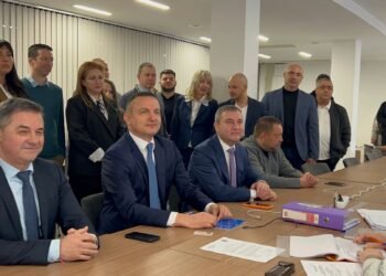 Коалиция ГЕРБ – СДС регистрира листата си за 3 МИР – Варна, начело е Владислав Горанов (ВИДЕО/СНИМКИ)