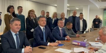 Коалиция ГЕРБ – СДС регистрира листата си за 3 МИР – Варна, начело е Владислав Горанов (ВИДЕО/СНИМКИ)