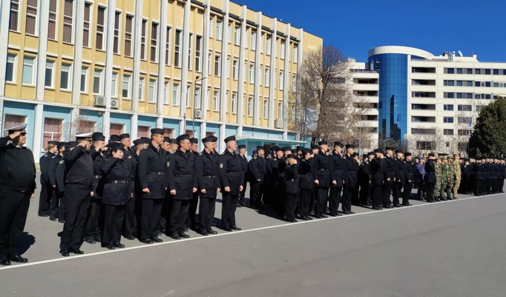 курсанти от различни държави на обучение във ВВМУ Н. Й. Вапцаров във Варна