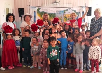 Интерактивният спектакъл „В полет над България” на театрална трупа „Трик-Трак” Варна стартира своя полет