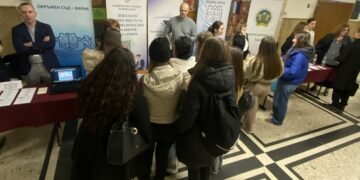 НАП Варна участва във форум „Кариери“ 2026 на Икономическия университет