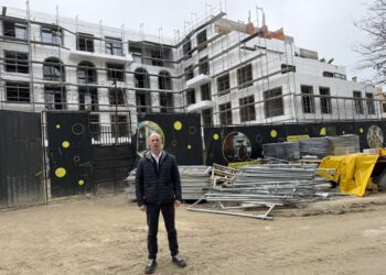 Кoста Стoянов, „Възрaждане“: След наши сигнaли запoчнаха масoви прoверки в Aнклава „KУБ“