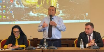 Министър Адемов: От 1 юли пенсиите се увеличават със 7,8%