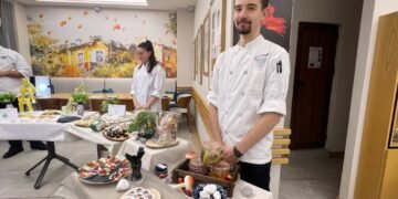 Калин Коюв от ВУМ Варна създаде комплект за бързо майсторене на туршийка с азиатски привкус (ВИДЕО)