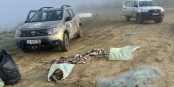 525 метра мрежи и десетки килограми риба: Хванаха нарушител на язовир „Цонево“