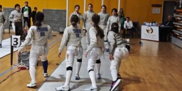 Варненските сабльори от клуб „Ахил“ превърнаха държавното първенство по фехтовка в истински медален дъжд