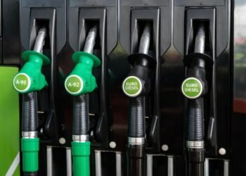 НАП ще публикува ежедневно средната цена на дизела и бензин А95