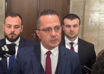 Цончо Ганев призова за незабавно падане на санкциите срещу Руската федерация и таван на цените на горивата