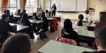 Ученици черпиха практически насоки и научиха за кариерните хоризонти в съдебната администрация