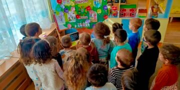 Деца от цялата страна разказват как изглежда доброто през техните очи