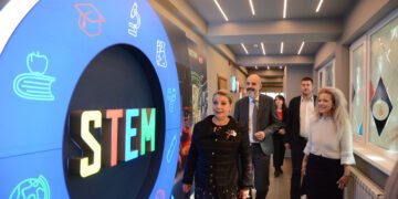 STEM център „Дигитален шеф“ във Варна: ученици ще готвят с 3D принтери и VR технологии