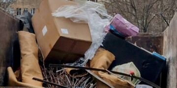 Едрогабаритни отпадъци край контейнерите във Варна пълнят по-бързо депото край Въглен