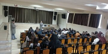 Прокурори от Варна обучават ученици как да реагират при престъпление и употреба на наркотици