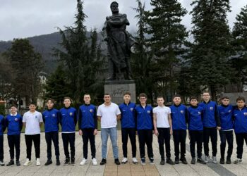 5 от 5 за „Комодор” във ватерполния елит при U 14