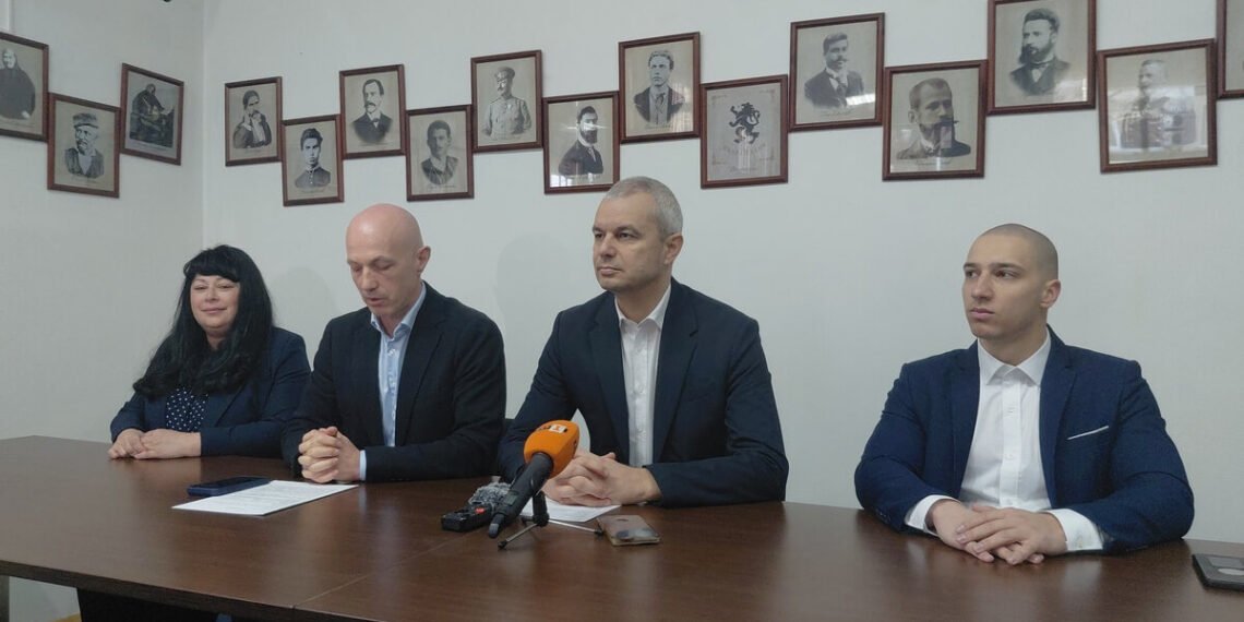 Костадин Костадинов, „Възраждане“: Българите плащат компенсациите за горивата със собствените си пари