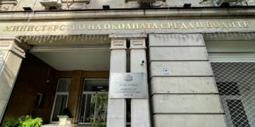 Министър Юлиян Попов изиска осигуряване на публичен достъп до първични данни от мониторинга на водите в обработваем формат 