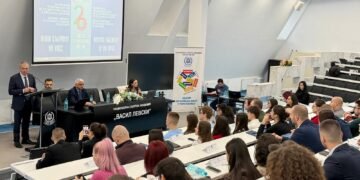 Министър Игнатов към студентите: Отстоявайте автономията и независимостта си