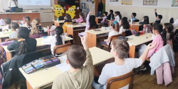 Стотици деца във Варна вече са „герои по безопасността“ в кампанията на ЕНЕРГО-ПРО „Включи ума, изключи опасността!“