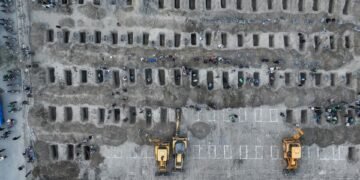 Спрете въоръжената израелско-американска агресия срещу Иран и върнете блокираните в Ормузкия проток моряци и корабни екипажи при семействата им