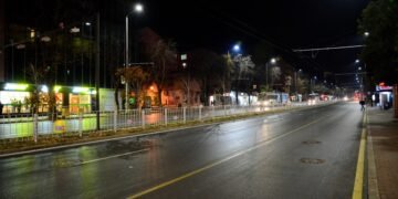 Подменят 71 улични лампи и ремонтират над 200 кв.м асфалт в централната част на Варна