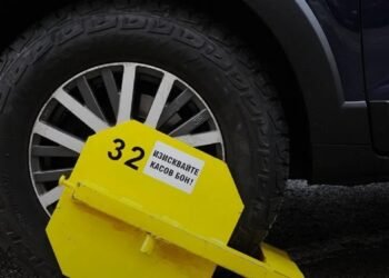 41-годишен мъж задържан за срязана скоба на автомобил в „Синя зона“ във Варна