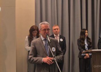 Йордан Цонев пред стотици симпатизанти във Варна: Партиите идват и си отиват, ДПС остава! (ВИДЕО)