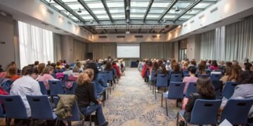 Учители по чужди езици във Варна изграждат мост между учебното съдържание и съвременните технологии 