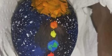 Конкурс за космически великденски яйца събира ученици във Варна