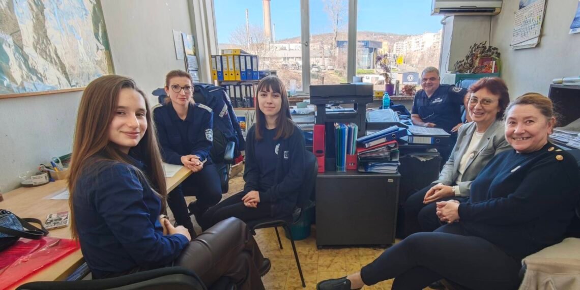 Възпитаници на Първа ЕГ – Варна разработват проект за превенция на пътнотранспортните произшествия с участието на деца