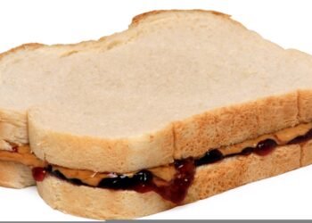 БАБХ откри закуски с бактерии и плесен, млечни продукти и кренвирши с отклонения от стандартите за храна при деца