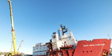 Научноизследователският кораб „Св. св. Кирил и Методий“ от Картахена за България