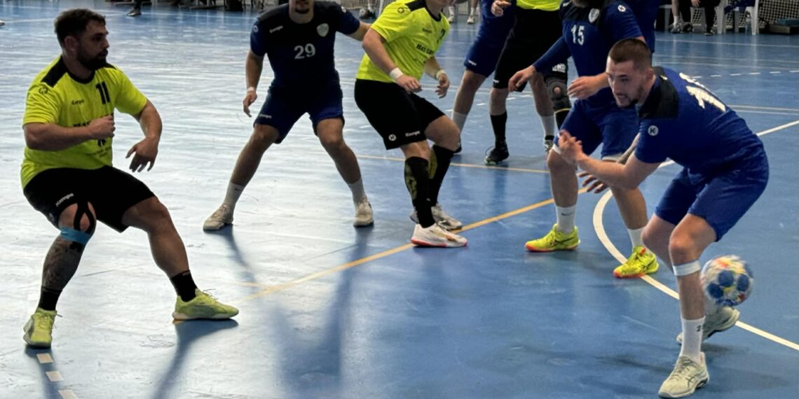 „Шумен 61” и „Спартак” Варна решават полуфиналния плейоф в трети мач