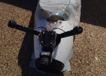 ВМС обезвредиха опасен дрон, изхвърлен на плаж край Шабла