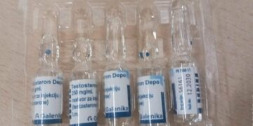 Митническите служители задържаха тестостерон и анаболен стероид в пратки