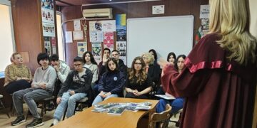 Прокурор Стефка Якимова пред младежи във Варна: говори за делото „Килърите“ и съдебната система