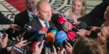 Румен Радев: Готови сме със самостоятелен кабинет, работим по структура и състав