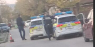 Екшън на Галата: Задържаха моторист, блъснал патрулка след гонка с полицията! Оказа се наркодилър