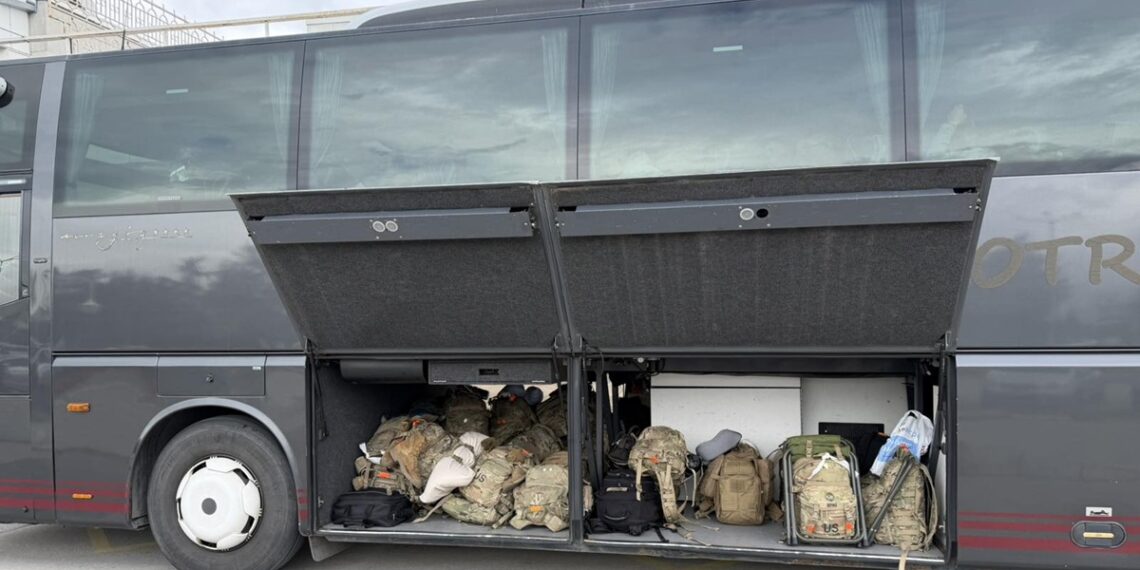 Коста Стоянов, „Възраждане“: Масово пристигане на американски войници във Варна – държавата мълчи